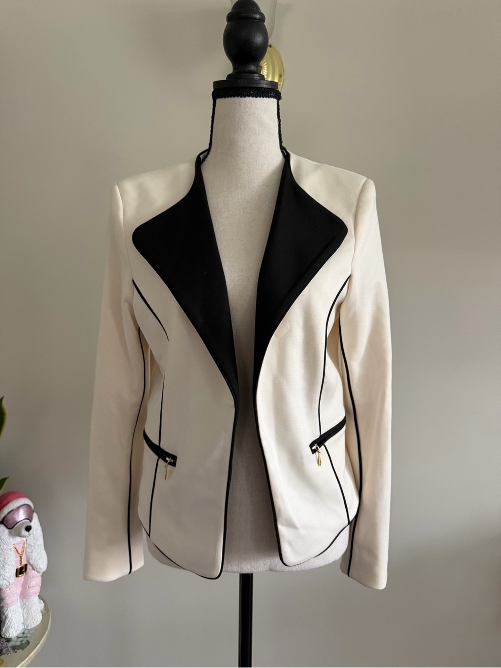 H&M Cream Blazer with Black Contrast Lapel and Piping